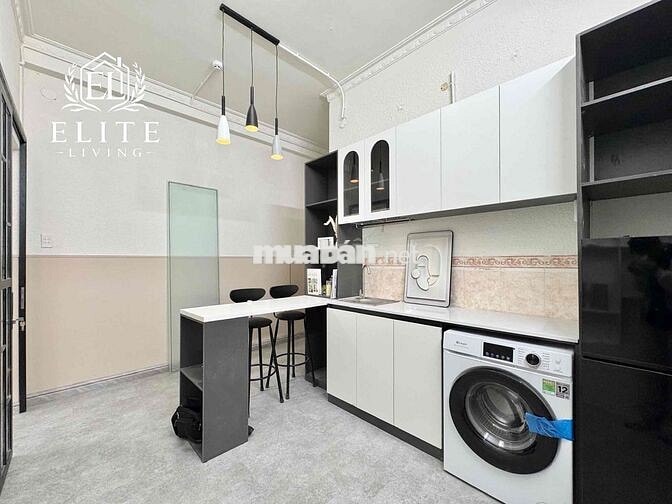 TRỐNG CĂN BAN CÔNG NGAY 3/2 - Gần Vincom
