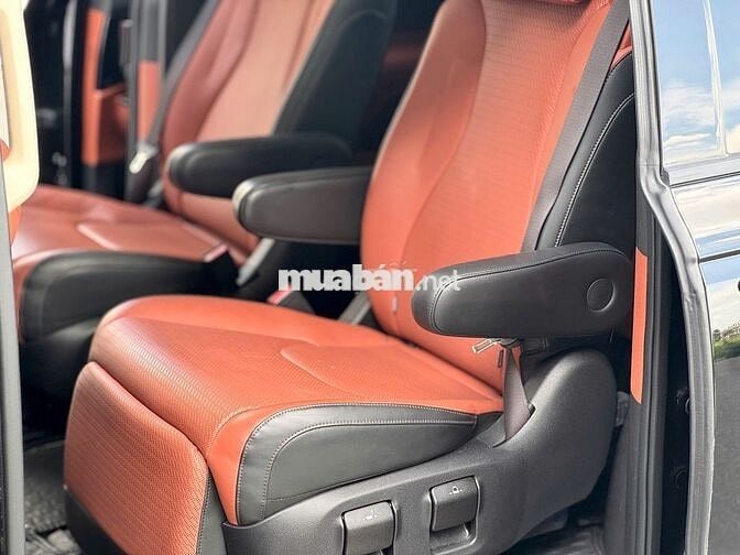 Kia Carnival Signature 2022 TẶNG ỐP SÀN GỖ CAO CẤP
