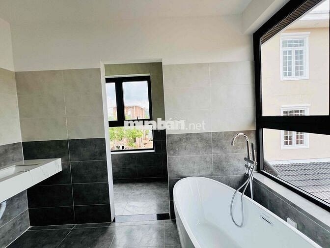 VILLA SÂN VƯỜN ĐÀ LẠT VIEW THÔNG SỔ HOÀN CÔNG