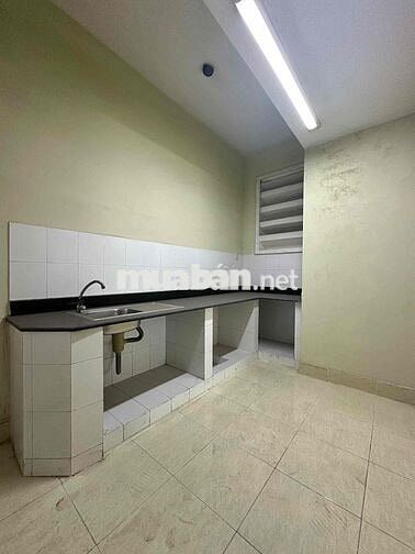 cần bán gấp cc 2pn, 2wc, dt 72m2 có SHR