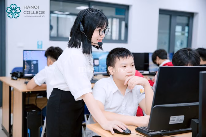 Dạy Tin Học Văn Phòng, Miễn Phí Hoàn Cảnh Khó Khăn