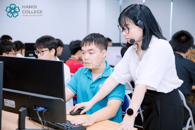 Dạy Tin Học Văn Phòng, Miễn Phí Hoàn Cảnh Khó Khăn