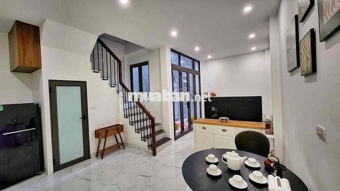 Cho thuê nhà Thạch Bàn - Nhà mới 3PN - Full đồ ở ngay. Giá 10tr