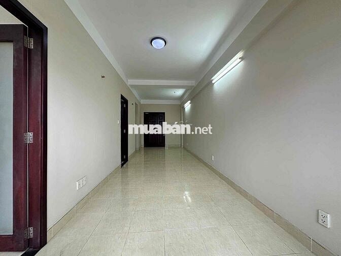 cần bán gấp cc 2pn, 2wc, dt 72m2 có SHR