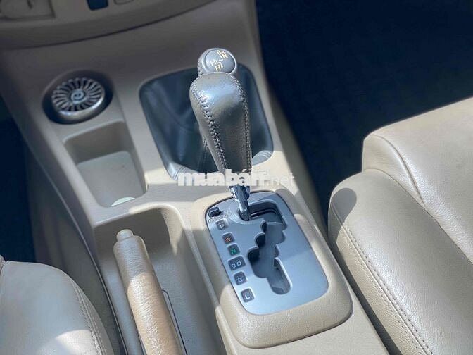 Toyota Fortuner 2011 2.7V 4x4 AT Xám