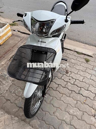 Honda Wave 2022 Trắng Xăng