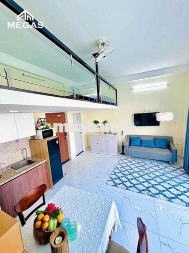 CHO THUÊ CĂN HỘ BAN CÔNG GIÁ TỐT CẠNH ĐẠI HỌC UEH - BÁCH KHOA Quận 10
