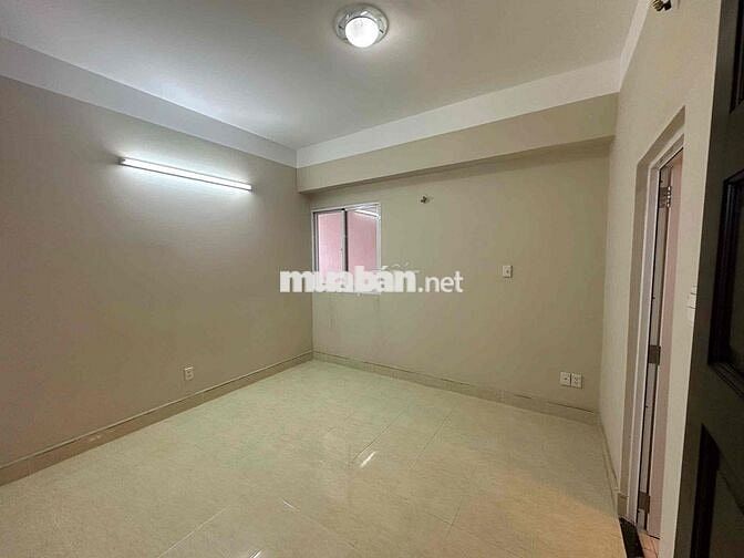 cần bán gấp cc 2pn, 2wc, dt 72m2 có SHR