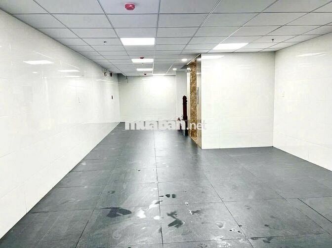 SIÊU PHẨM ỐP KÍNH-Cho thuê nhà Trần Nhật Duật,Quận 1.Thang máy, PCCC.