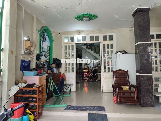 Cần bán nhà ngay tại trung tâm Phường Đông Hoà, TP.HCM, 266m2- 6,7 tỷ