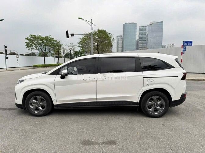Hyundai Custin 1.5T tiêu chuẩn 2023 Trắng