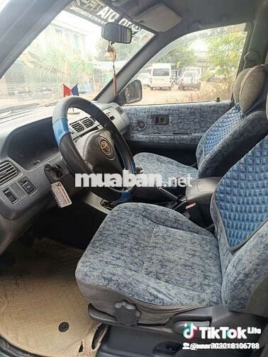 Toyota GL 7 chỗ màu Xanh