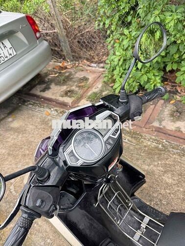 Yamaha Novo 5 Tự động Tím, Vàng cát