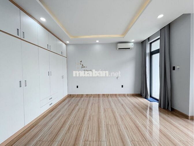 Chính Chủ Cho Thuê Văn Phòng 5x21m Chỉ 13Tr/Tháng - Vạn Phúc City