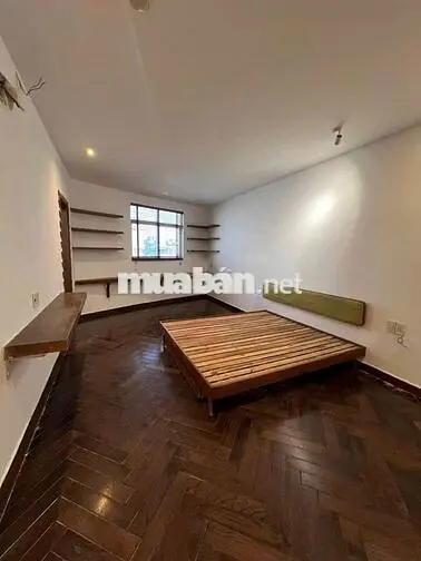 Cho thuê căn hộ 130m2, Cao ốc H2, view đẹp