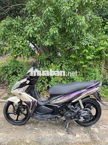 Yamaha Novo 5 Tự động Tím, Vàng cát