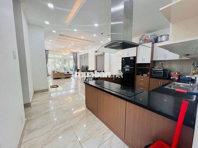 👉 CHO THUÊ NHÀ MT LÊ TRUNG NGHĨA_Q.TB_8x20m_TRỆT 3 LẦU GARA Ô TÔ.