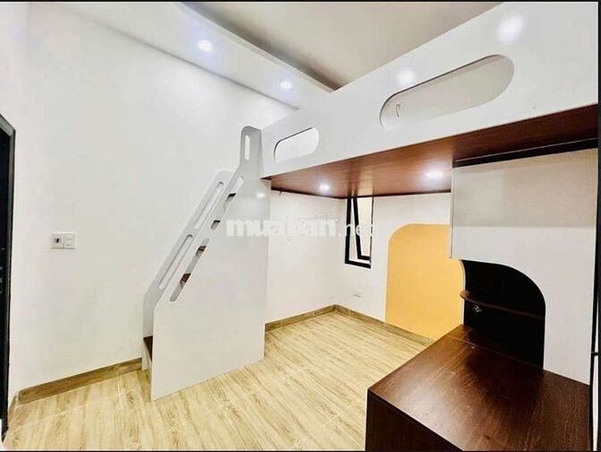 Cho Thuê Phòng Gác 30m2 - Full Nội Thất Mới - Đặng Thùy Trâm Gần VLU