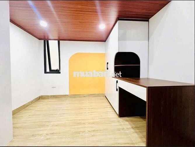 Cho Thuê Phòng Gác 30m2 - Full Nội Thất Mới - Đặng Thùy Trâm Gần VLU