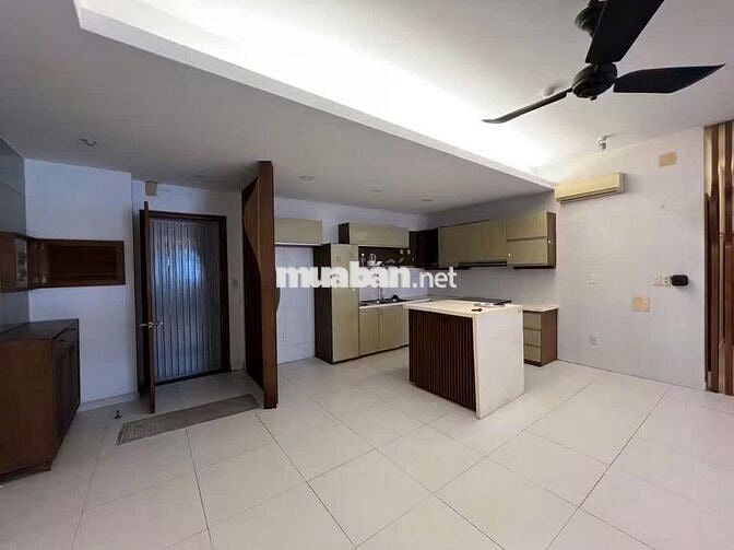 Cho thuê căn hộ 130m2, Cao ốc H2, view đẹp