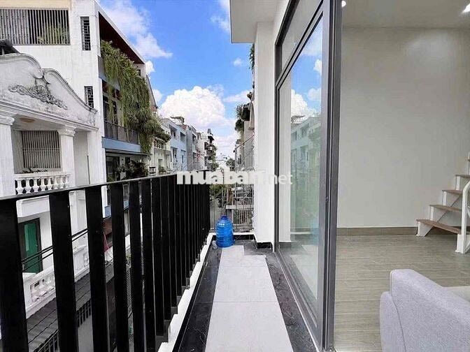 Cho Thuê Căn Hộ Dịch Vụ Ban Công Rộng 35m2 Gần Văn Hiến