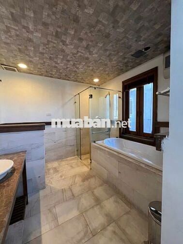 Cho thuê căn hộ 130m2, Cao ốc H2, view đẹp