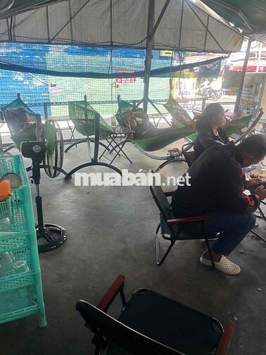 cần sang lại mặt bằng và toàn bộ đồ bán hàng trong quán