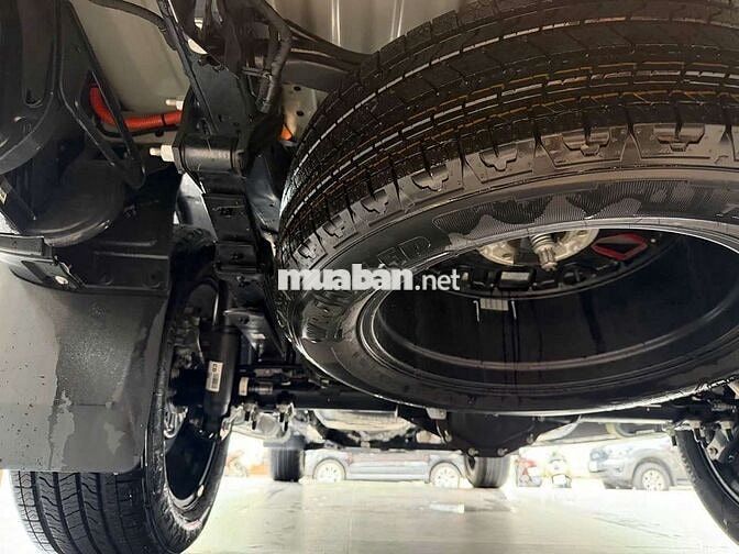 Ford Stormtrak 2025 2.0 Bi Turbo,màu trắng,1v7 km