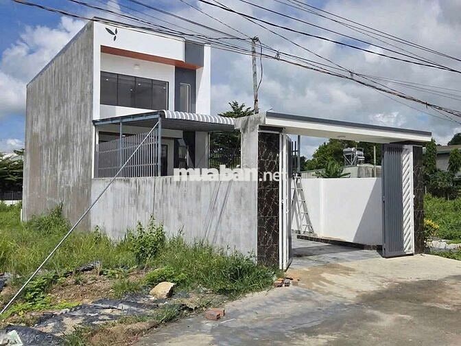 Nhà đẹp giá rẻ tại tân định bến cát Bình Dương
