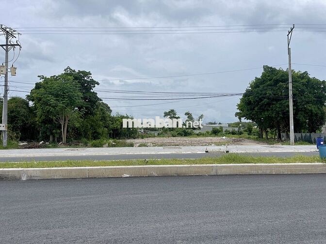 820tr Lô 2 mặt tiền Cổng chào Tây Ninh (392m2) shr, thổ cư