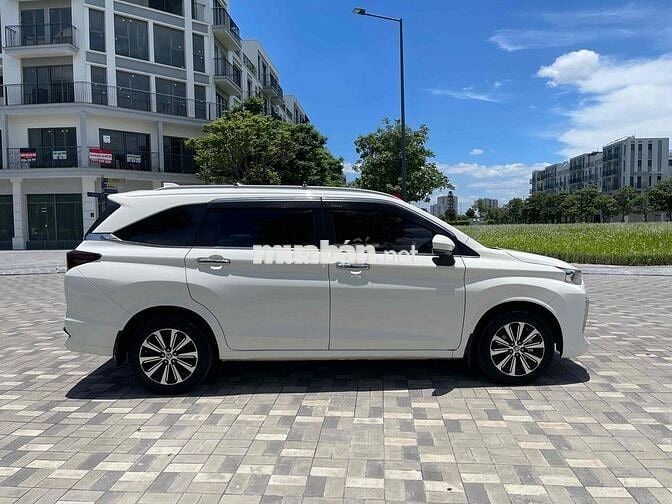 Toyota Venza 2023 1.5AT Premium Trắng