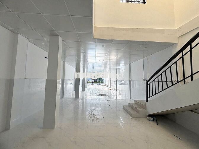 Nhà trệt lửng 4PN ngang 6m mặt tiền đường Nguyễn Văn Cừ chỉ 35 triệu
