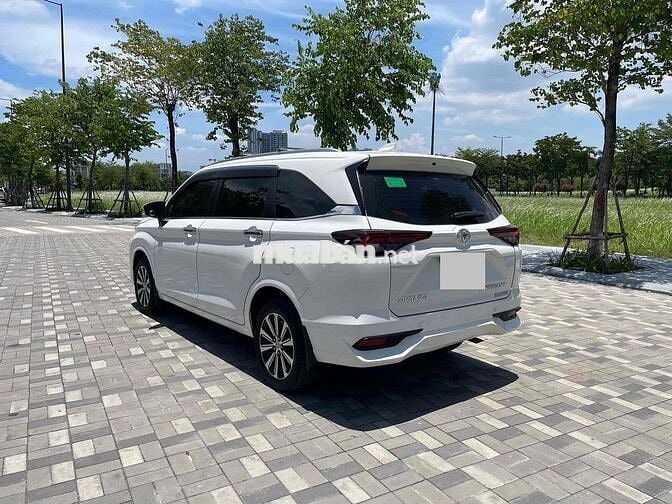 Toyota Venza 2023 1.5AT Premium Trắng
