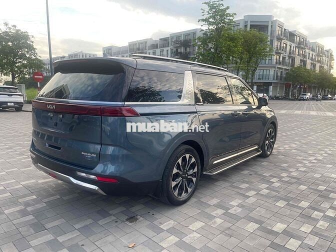 Kia Carnival Signature 2024  ful kịch máy Dầu