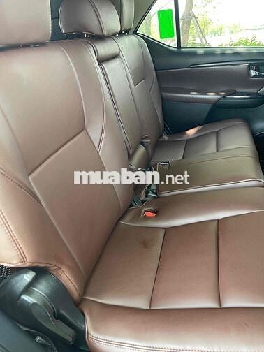 Toyota Fortuner 2019 Số sàn Đen
