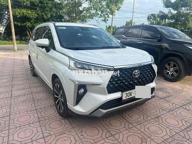 Toyota Veloz Top 2022 Trắng Tự động Nhập khẩu