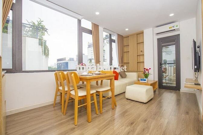 Cho thuê căn hộ dịch vụ 81 Linh Lang, nội thất mới, view siêu đẹp