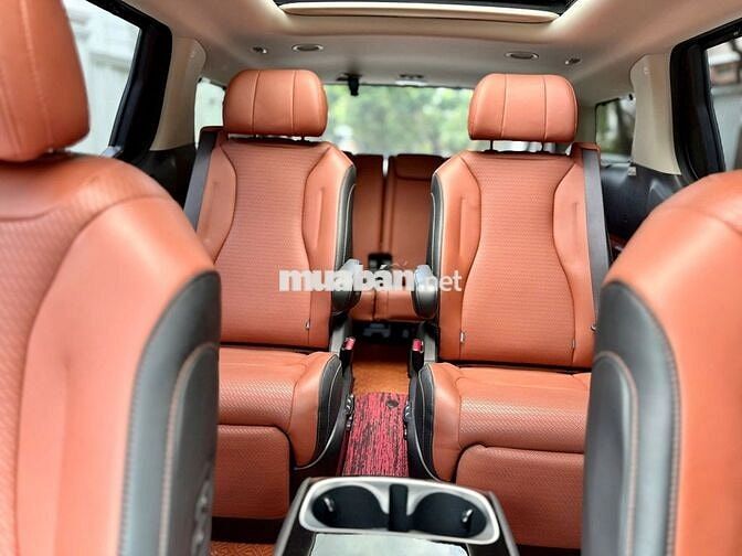 KIA CARNIVAL 2.2D SIGNATURE 2024 Đen Dầu