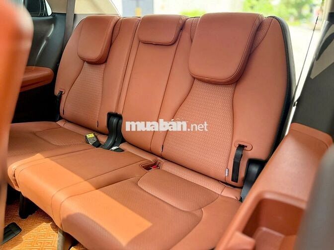 KIA CARNIVAL 2.2D SIGNATURE 2024 Đen Dầu