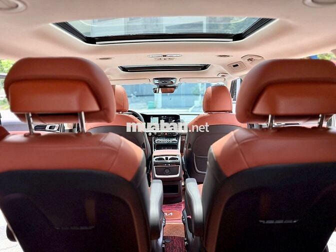 KIA CARNIVAL 2.2D SIGNATURE 2024 Đen Dầu