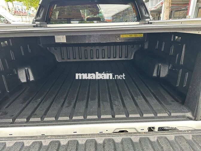 Ford Ranger Stormtrak 2024 4x4 lướt Trắng vay 75%