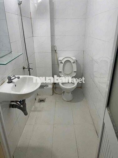 Nguyên Căn Hẻm xe hơi Bành Văn Trân  2pn