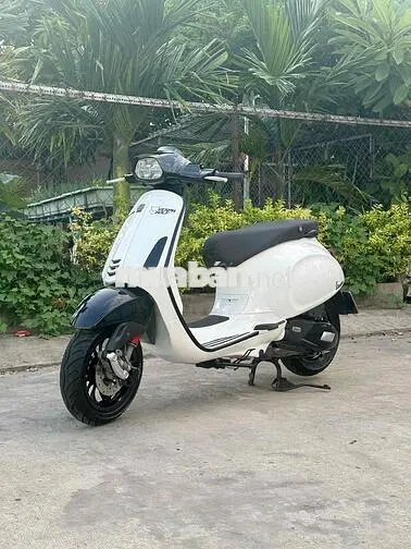 Vespa Sprint 125 2016 Trắng Bstp 9 chủ