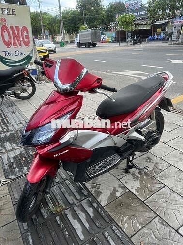 Honda Air Blade 2010 fi nguyên rin.