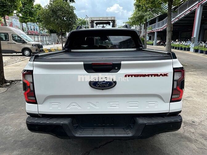 Ford Ranger Stormtrak 2024 4x4 lướt Trắng vay 75%