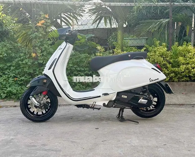 Vespa Sprint 125 2016 Trắng Bstp 9 chủ