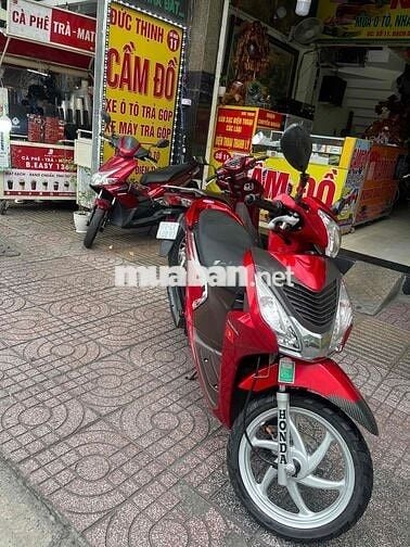 Honda Vision 2025 Cao Cấp màu Đỏ