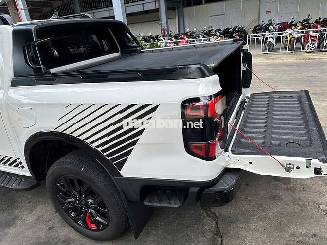 Ford Ranger Stormtrak 2024 4x4 lướt Trắng vay 75%
