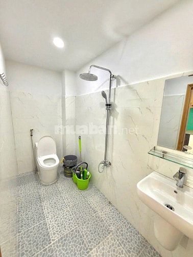 Nhà SHR ngay Cầu Vượt Quang Trung Q12