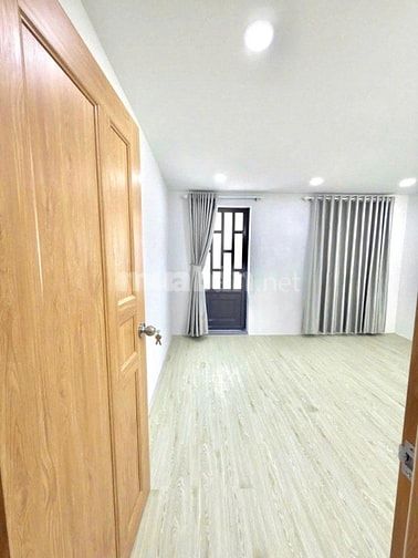 Nhà SHR ngay Cầu Vượt Quang Trung Q12